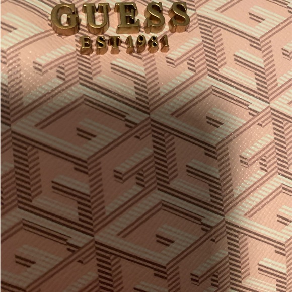 NWT GUESS LARGE WALLET & WRISTLET 🔥🔥🔥🔥🔥 - Picture 8 of 11